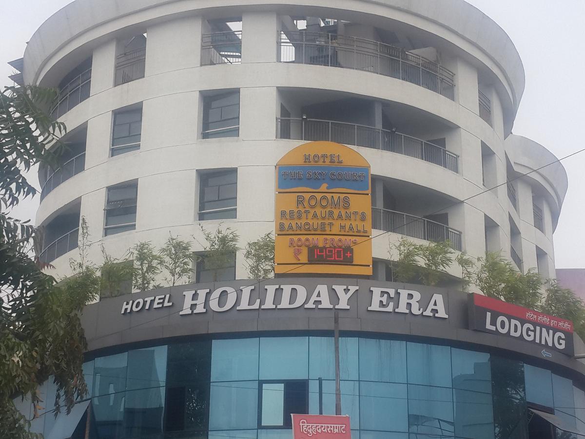 Hotel Holiday Era Opposite Railway Station Αουρανγκαμπάντ Εξωτερικό φωτογραφία