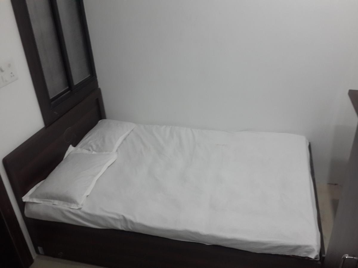Hotel Holiday Era Opposite Railway Station Αουρανγκαμπάντ Εξωτερικό φωτογραφία